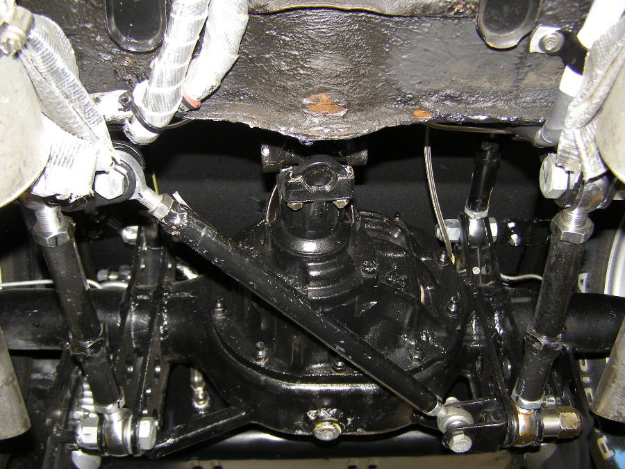 Front view of four-link